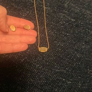 Kendra Scott rose gold necklace and earrings